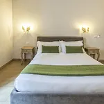 Little Queen Bed & Breakfast Roma
