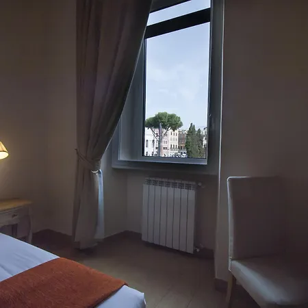 Little Queen Bed & Breakfast Rome