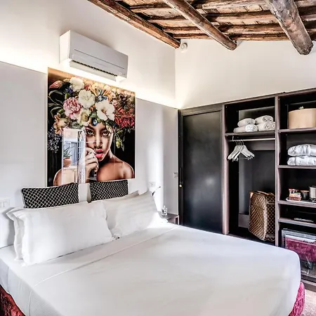 Little Queen Bed & Breakfast Rome