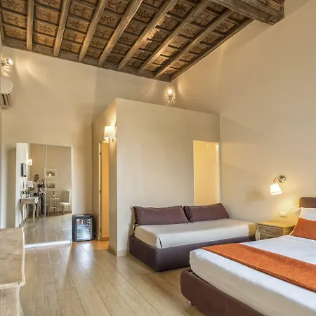 Little Queen 4* Roma