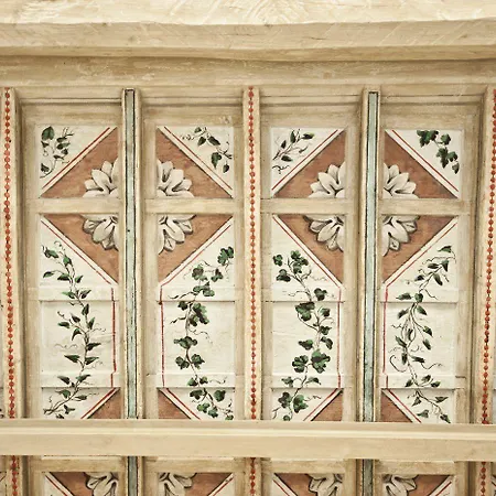 Little Queen 4* 罗马