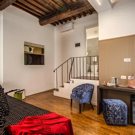 Little Queen Bed & Breakfast Rom