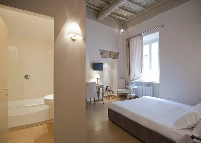 Nocleg ze śniadaniem Little Queen 4*